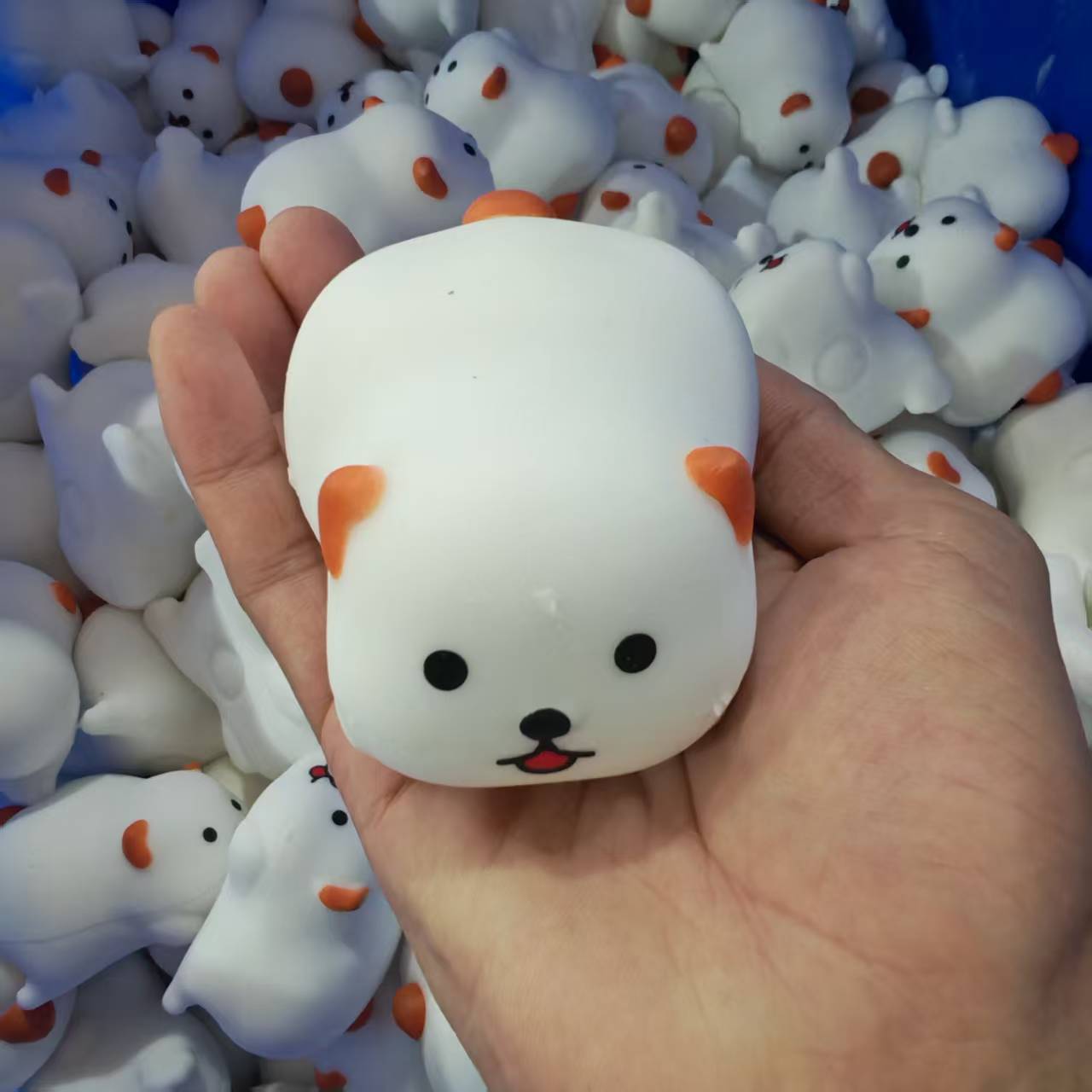 لعبة ضغط على شكل كلب لطيف، محا - مراجعة Interactive Squeaky Plush Dog Toy وسعره
